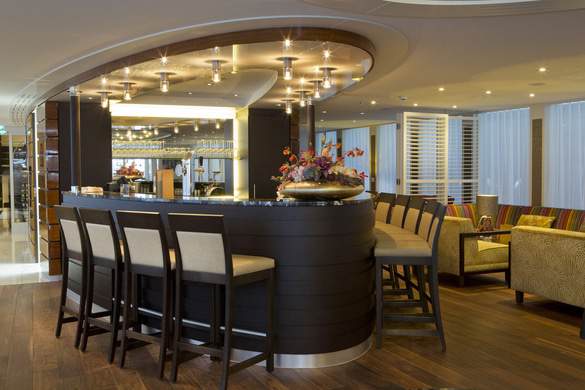 AmaWaterways AmaSerena AmaSonata AmaReina AmaPrima AmaCerto Interior Lounge Bar.jpg